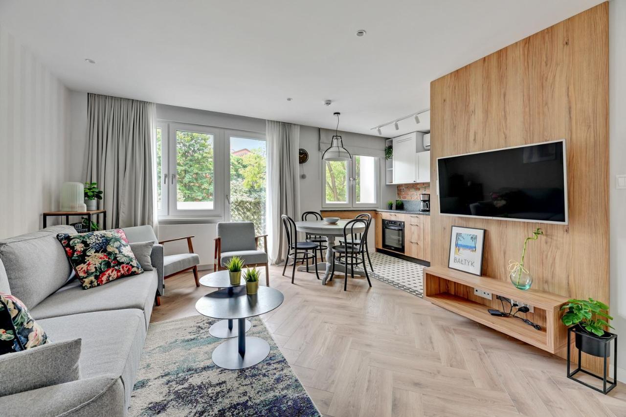 Dom & House - Apartments Old Town Podwale Staromiejskie กดัญสก์ ภายนอก รูปภาพ