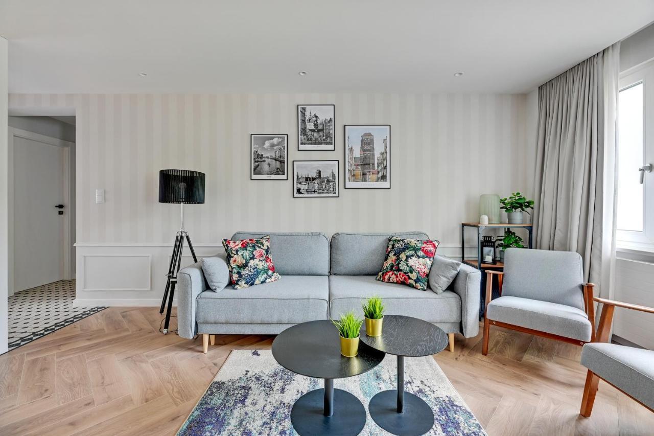 Dom & House - Apartments Old Town Podwale Staromiejskie กดัญสก์ ภายนอก รูปภาพ