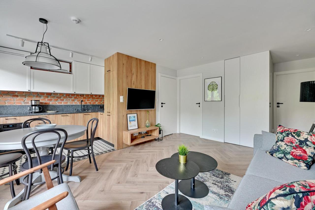 Dom & House - Apartments Old Town Podwale Staromiejskie กดัญสก์ ภายนอก รูปภาพ